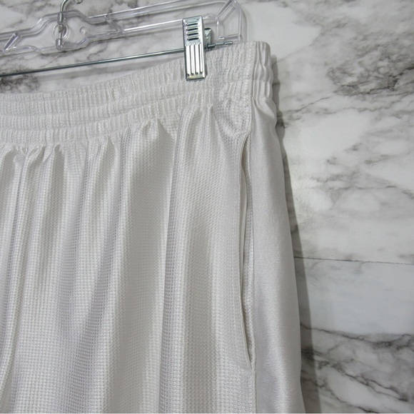 Nike Men’s White Basketball Shorts Size Large - Picture 3 of 16